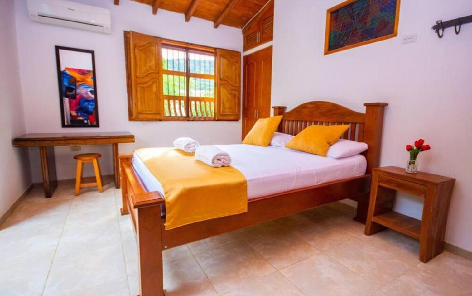 Hotel San Sebastian Del Tonusco Santa Fe de Antioquia Eksteriør billede